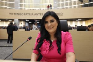 Reconocer los actos de heroísmo de policías en defensa de la vida, el patrimonio y la seguridad, propone Delfina Pozos🚨🗣️